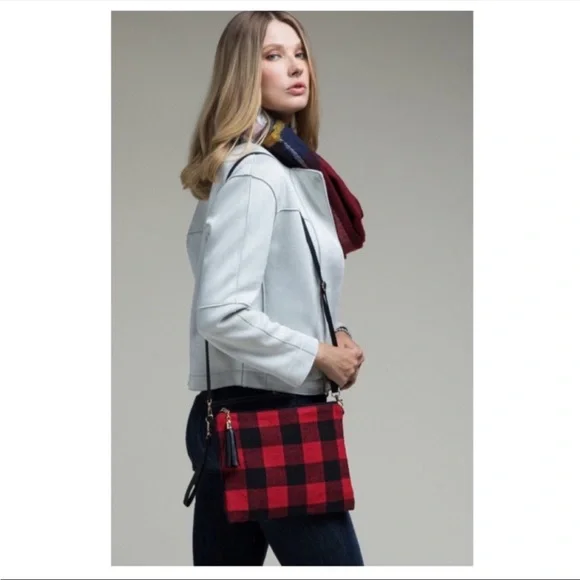 ❤️LAST ONE!❤️ Buffalo Plaid Crossbody/Wristlet Bag - Picture 2 of 3